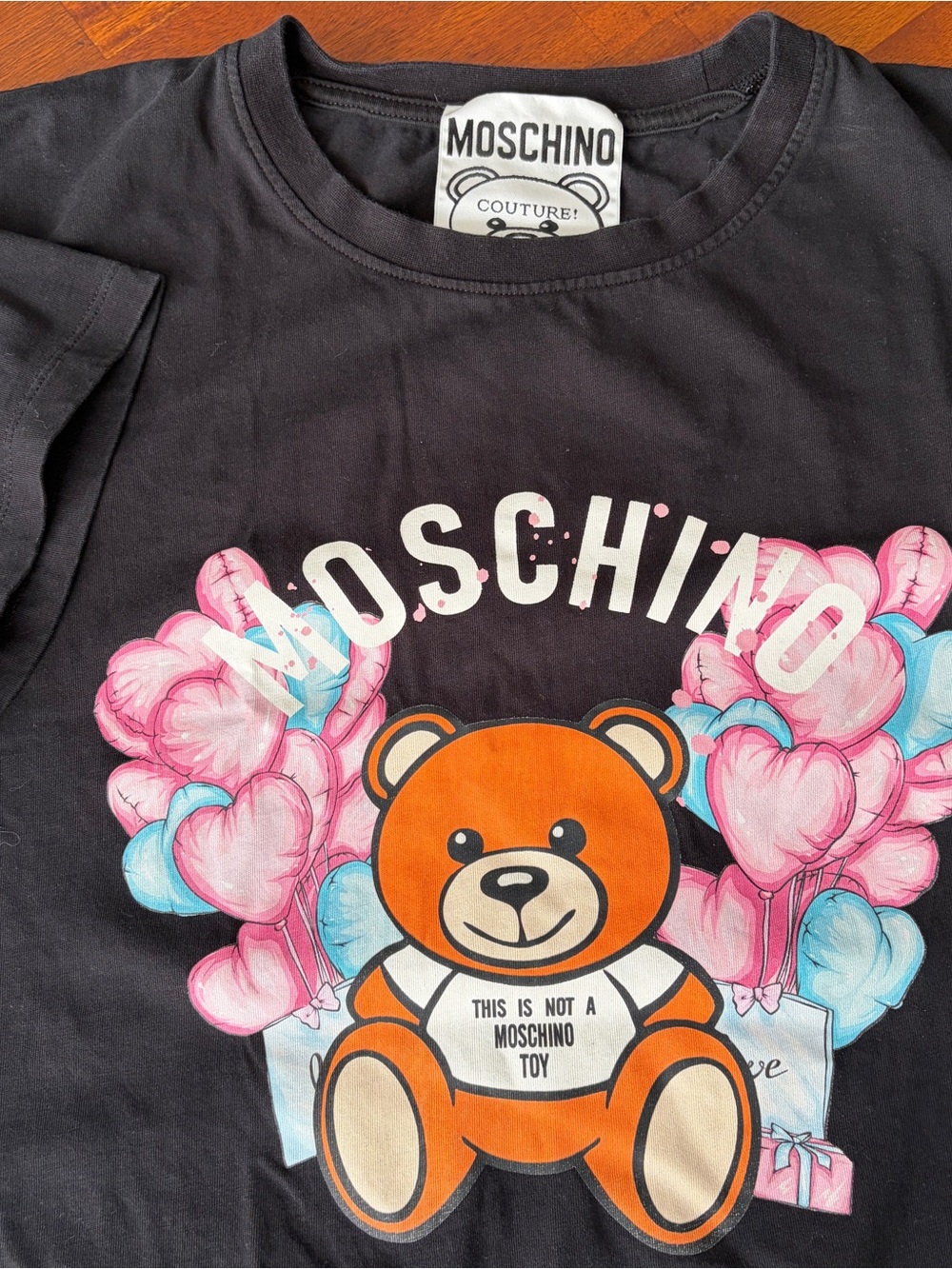 Moschino Black Cartoon Bear Heart Balloons T-Shirt This Is Not A Moschino Toy